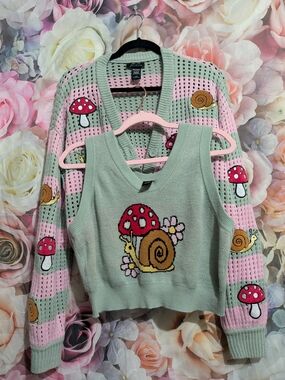 Hot Topic Mint Green & Pink Snail Mushroom Sweater Set